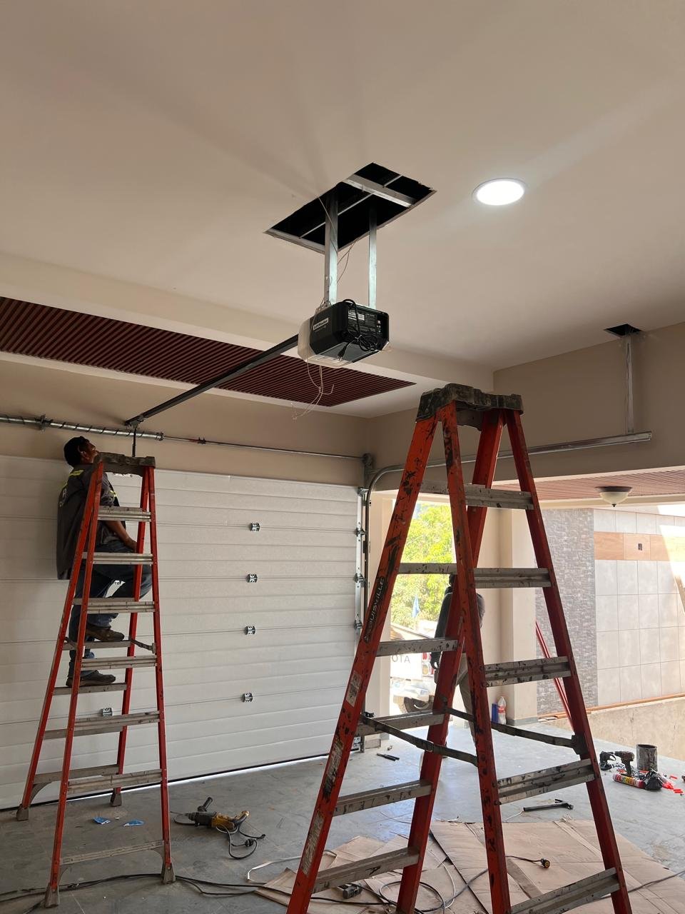 Portón seccional americano 4